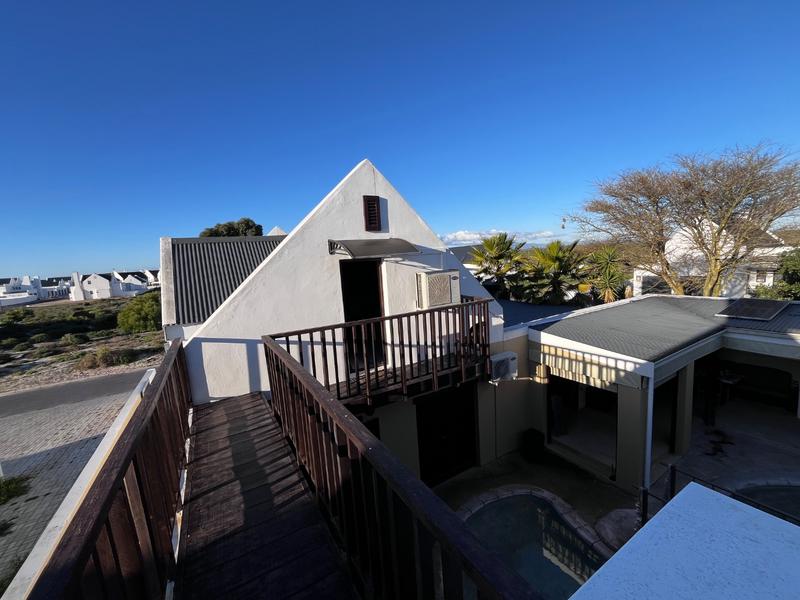 4 Bedroom Property for Sale in Dwarskersbos Western Cape